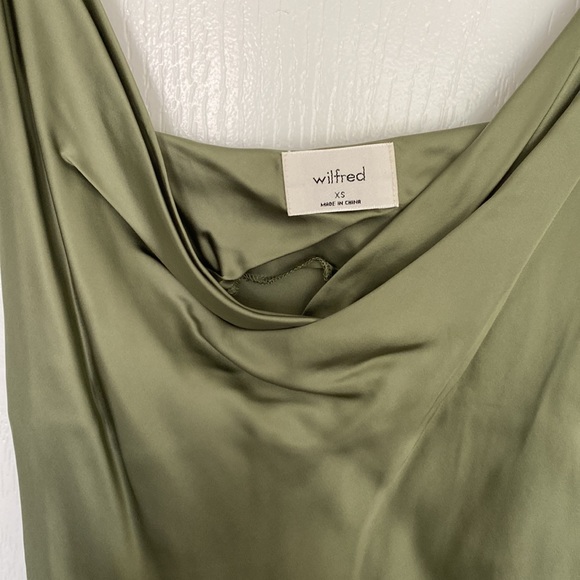 Aritzia Only Ruched Dress - Picture 8 of 9